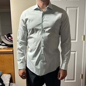 Reaction Kenneth Cole Slim Fit Button down shirt. Size: neck- 16 1/2. Arm-34/35